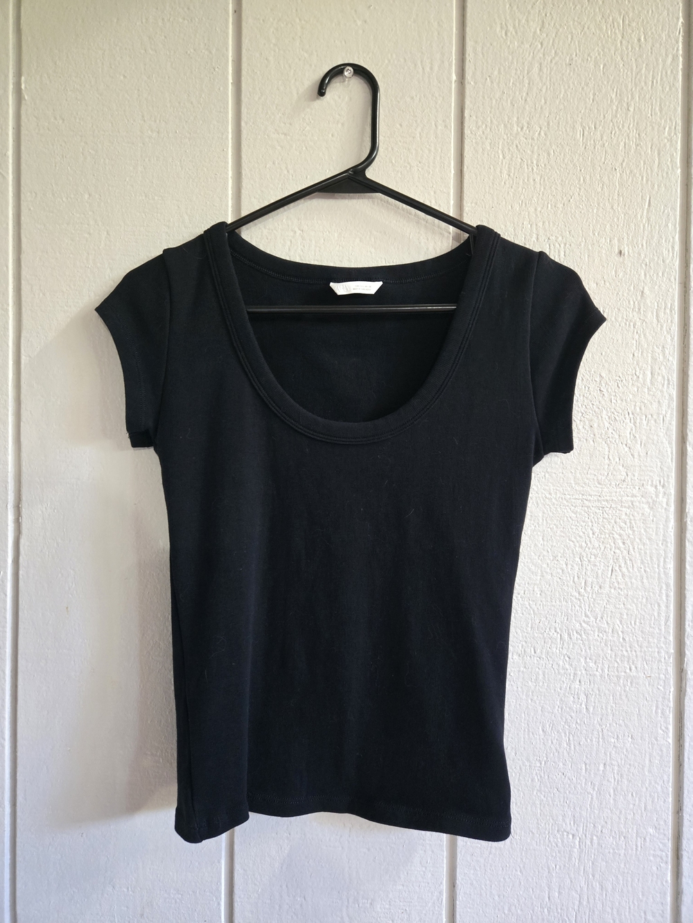 Zara Classic Scoop Neck Black Women's Tee